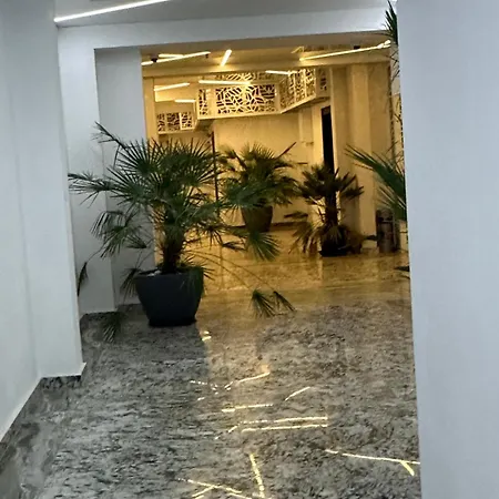 Sarah By Almar Luxury Mamaia Nord Apartment *