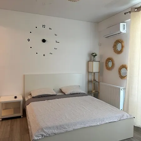 Sarah By Almar Luxury Mamaia Nord Navodari